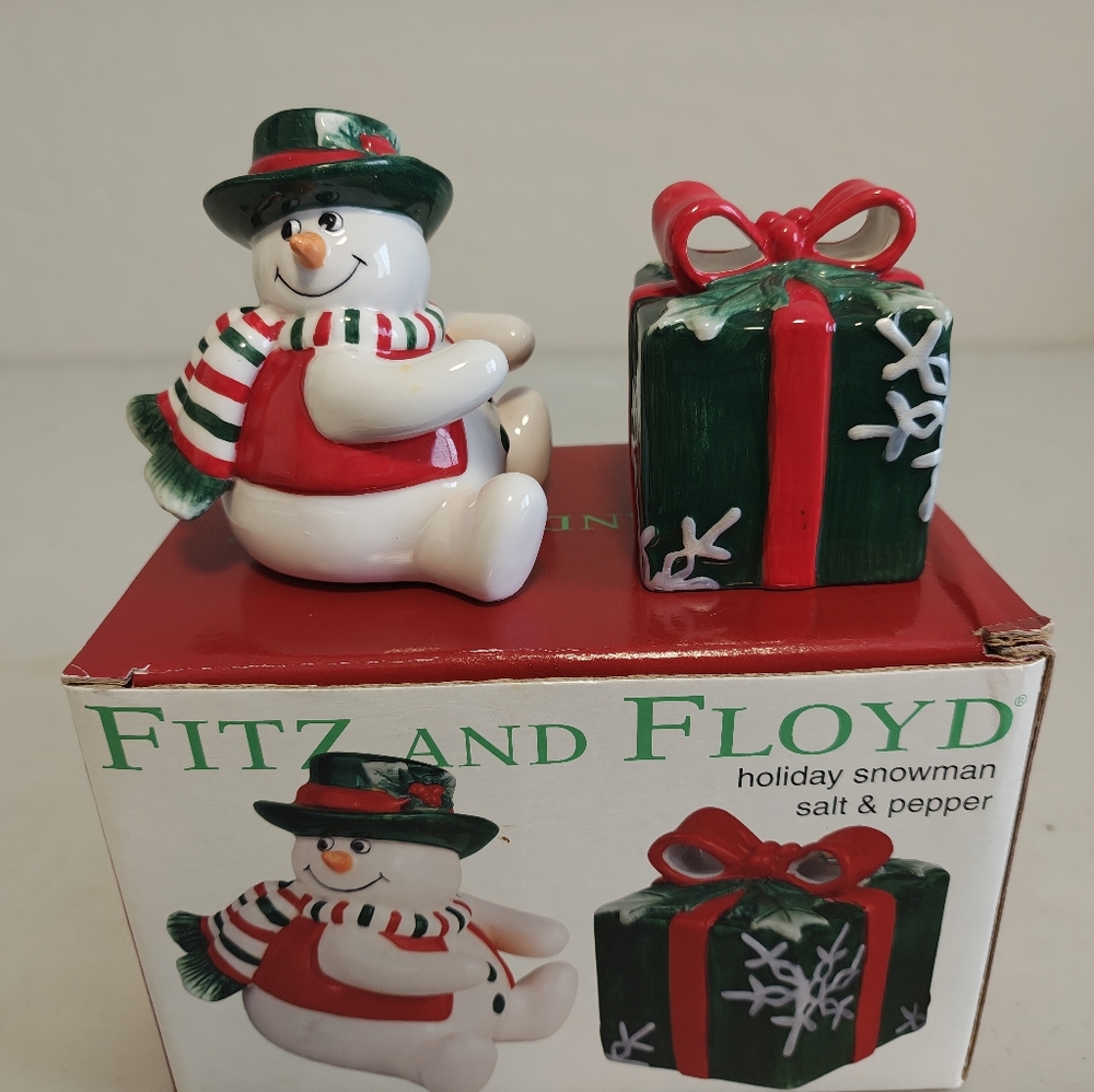 Fitz and Floyd Holiday Snowman Salt & Pepper Shakers